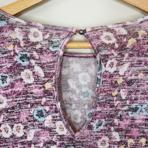 LC Lauren Conrad | Heathered Floral Peplum Top Keyhole Back Size Medium - Picture 3 of 5